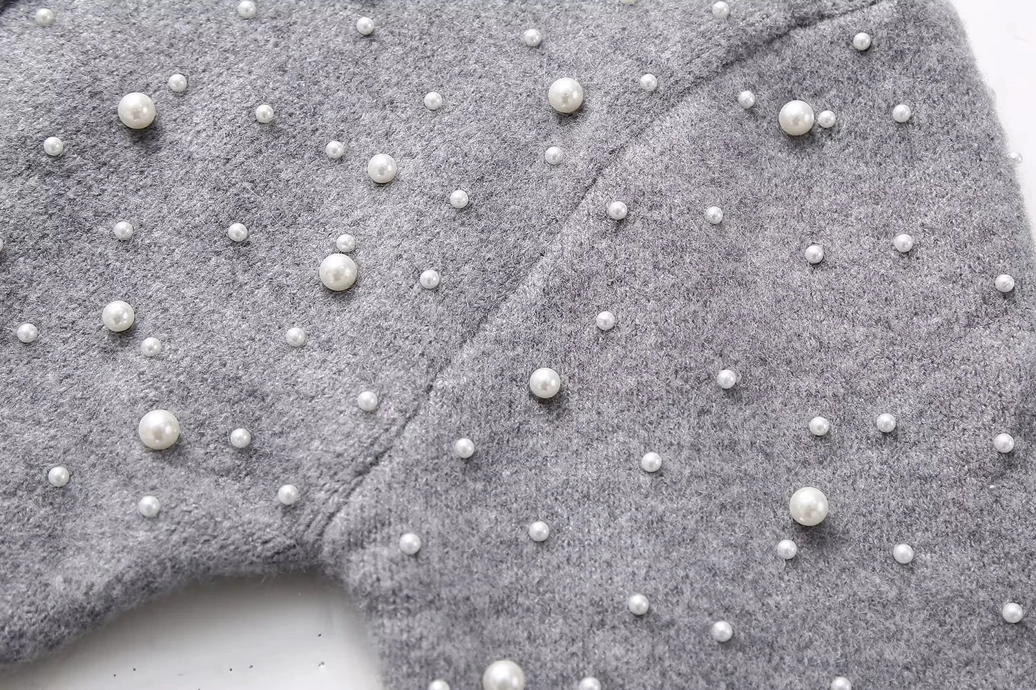 ZIP-UP WITH PEARLS